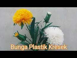 468 Bunga Plastik Kresek Hiasan Ruang Tamu Diy How To Make Very Pretty Flowers From A Plastic Bag Youtube Bunga Cantik Bunga Botol Plastik Bunga
