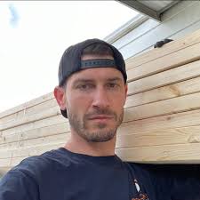 Tile Installation: Undercutting Trim vs Alternative Methods