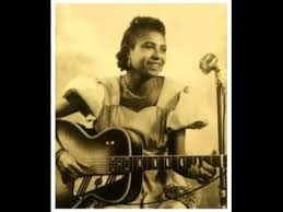 Tensions rise between ma rainey, her ambitious horn player and the white management determined to control the uncontrollable mother of the blues. Ma Rainey Paroles Memphis Minnie Greatsong