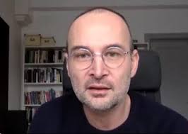 Nascut pe 18 mai 1979 in romania, regizorul alexander nanau a studiat regie la. Interviul De Zece De CÄƒtÄƒlin Striblea Alexander Nanau Un Simplu Proiect De È›arÄƒ Ar Fi SÄƒ Nu Mai MoarÄƒ Copiii InecaÈ›i In Buda È™colii Video Europa Fm