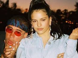 Imágenes de el conejito malo bad bunny en hd múltiples packs fondos de pantalla comparte con tus amigos sin salir de la app. Bad Bunny Y Rosalia Estan Juntos Esto Esta Pasando Entre Los Artistas Tvmas El Comercio Peru