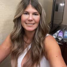 She loves her daddy 🩷