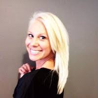 Laurie Wray's Instagram, Twitter & Facebook