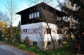 Aktuelle haus miete klagenfurt land immobilien von 300 eur bis 319.000 eur mehr als 10 unterschiedliche angebote von 6 portalen vergleichen Datei Klagenfurt Lobisserweg 2 Lobisserhaus 03112008 11 Jpg Wikipedia