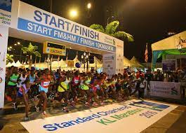 Bertempat di dataran merdeka kl, acara ini terbilang sukses. Penonton Standard Chartered Kl Marathon 2017 Public Registrations Open