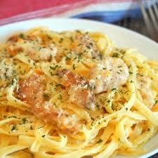 No Parmesan No Problem This Cheddar Cheese Chicken Fettuccine Alfredo Is A Tasty And Classy Meal That Fettuccine Alfredo Fettucini Recipes Chicken Fettuccine