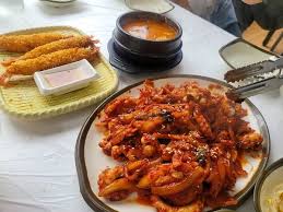 Maybe you would like to learn more about one of these? Nakji Bokkeum Olahan Gurita Pedas Ala Korea