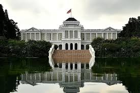 Seperti apa ketentuan untuk melakukan balik nama sertifikat tanah? Tiga Istana Sedia Ada Yang Terkenal Berita Wacana Beritaharian Sg