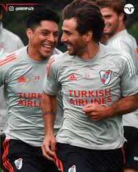 No te puedo decir de dónde sangraba, remarcó el conductor de river, dejando aún más claro el. Tnt Sports Argentina La Puesta A Punto Que Se Habran Dicho Enzo Perez Y Leo Ponzio En La Practica De River Facebook