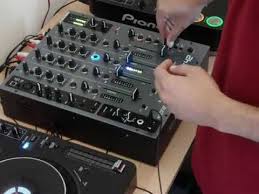 The xone:92 has 6 dual stereo channels, two offering mic inputs, adding up to a massive 10 stereo and 2 microphone inputs. Tutorial 3 Allen Heath Xone 42 Overview Youtube