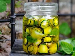 Eingelegte Zucchini Mit Mini Mozzarella Zucchini Einlegen Rezepte Rezepte Kochen