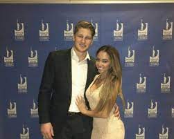 The 2015 men's world ice hockey championships gold medalist, nathan mackinnon is reported to be in a romantic relationship with her girlfriend, charlotte walker. Nathan Mackinnon Bio Affair In Relation Net Worth Ethnicity Salary Age Nationality Height Professional Ice Hockey