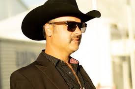 Colby Bunch's Instagram, Twitter & Facebook