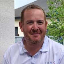 J'ai le plaisir de vous annoncer que j'occupe désormais le poste de  Directeur des Contrats Nationaux chez Groupe Qualiconsult Pôle Facilities  Merci pour votre confiance