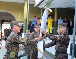 El Salvador remodela su organigrama militar