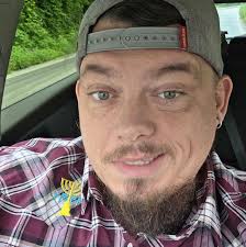 What does the yellow cap