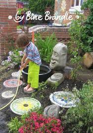 Mosaik Bine Brandle Mosaik Kleiner Vorgarten Fruhlings Dekoration