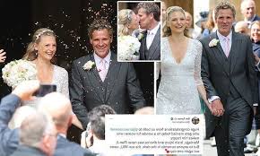 He was married to tv and radio presenter. Rwkkopmkzlrzum