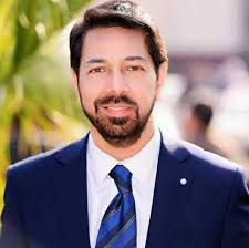 Dr Syed Qasim Raza; Medical specialist, Intensivist, Endocrinologist