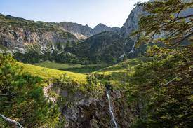 Über den gaisalpbach entwässert der 3,5 hektar große see zur iller. Allgau Wanderung Zum Unteren Gaisalpsee Travel More Babble Less