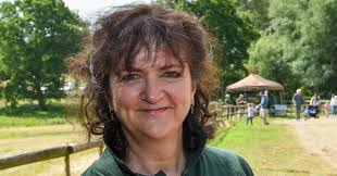 Caroline Drummond's Instagram, Twitter & Facebook