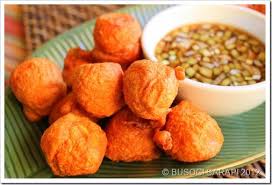Kwek Kwek Tokneneng Filipino Orange Tinged Battered Chicken Quail Eggs Filipino Street Food Food Pinoy Street Food