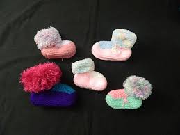 Use that technique to knit these slippers in a colorful combination of yarns. Marianna S Lazy Daisy Days Easy Childrens Bedsocks