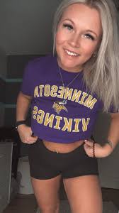 The Vikings really know how to keep a girl