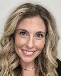 Alexis Flynn's Instagram, Twitter & Facebook