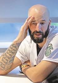 Tara Yount's Instagram, Twitter & Facebook