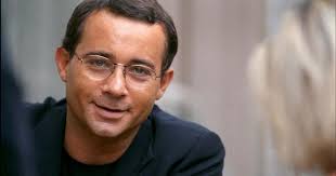 L'animateur et producteur, célèbre pour ses émissions ca se discute ou encore toute une histoire sur france 2, a succombé à un cancer de l'estomac. Jean Luc Delarue Alchetron The Free Social Encyclopedia
