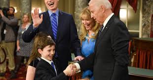 Tammy duckworth welcomed her first child, abigail o'kalani bowlsbey, on tuesday. Joe Biden Final Senate Swearing In Jokes Smiles And Selfies Cbs News