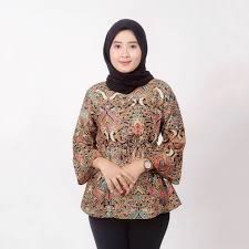 Bagikan informasi tentang blouse safira model baju kerja batik modern kepada teman atau kerabat anda. Batik Clothes For Women Blouse Batik Tops Modern Batik Blousebatik Modern Women Shopee Malaysia