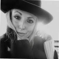 Amber Staffa's Instagram, Twitter & Facebook