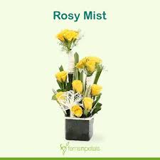Flowers Flowerbouquet Roses Rosebouquet Yellowroses Yellowrosesbouquet Yellowroseforfriendship Flora Send Flowers Online Flowers Online Amazing Flowers