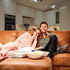 We all bunkered down during winter and watched a lot more television and gogglebox became more relevant than ever. Celebrity Gogglebox 2020 Cast And When It Is On Manchester Evening News