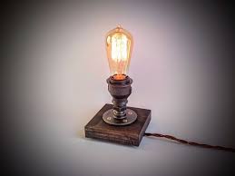 Lampe Edison Lampe Steampunk Lampe De Table Eclairage Industriel Plug In Night Light Lampe De Table De Chambre A Coucher Lampe De Table D Ampoule D Edison With Images Steampunk Lamp Edison Bulb