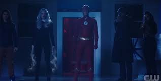 News, email and search are just the beginning. Sdcc 2019 The Flash Thrills Comic Con With Chilling Panel And Trailer