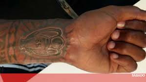 Rita guerra (born rita maria de azevedo mafra guerra on october 22, 1967) is a portuguese singer. Renato Sanches Imortaliza Amor Pelo Benfica Com Tatuagem Desporto Sabado