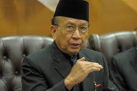 Rais yatim dilantik yang dipertua dewan negara baharu. Rais Yatim Says No Convention For Him To Quit Bersatu After Appointed Dewan Negara President Malaysia Malay Mail
