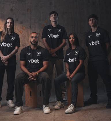 Botafogo e Mizuno anunciam nova camisa preta; veja fotos | Botafogo | O Dia