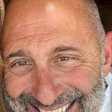 Why we watch Hee haw in the 60s and 70s the beautiful women