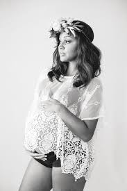 Danni Starr Talks Being Mom Moms Photography Motherhood Inspiration Baby Belly Pictures