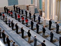 Diyanet i̇şleri başkanlığı, son dönemde yaşanan aşırı kuraklık nedeniyle ülke genelindeki 90 bin camide yağmur duası yapılacağını duyurdu. Diyanet Ten Yagmur Duasi Cagrisi