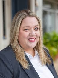 Amanda Burch's Instagram, Twitter & Facebook