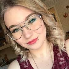 Elizabeth Bostrom's Instagram, Twitter & Facebook