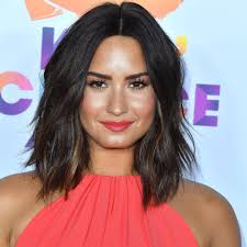 • demi lovato cut off her long locks in november and it led to some surprising results. Demi Lovato Hair Pictures Popsugar Latina