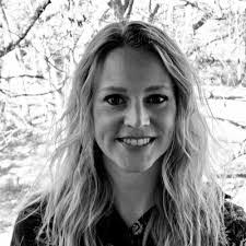 Johna Morris's Instagram, Twitter & Facebook