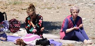 Gamze Ozcelik Yeni Gorunumuyle Sasirtti Yardim faaliyetleriyle guendeme gelen ve bu anlamda takipcilerinden takdir toplayan gamze oezcelik'in sosyal medya paylaşimlari dikkat cekiyor. gamze ozcelik yeni gorunumuyle sasirtti