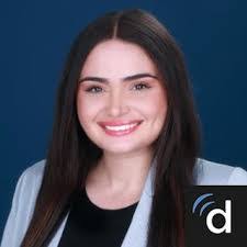 Robyn Rowell's Instagram, Twitter & Facebook